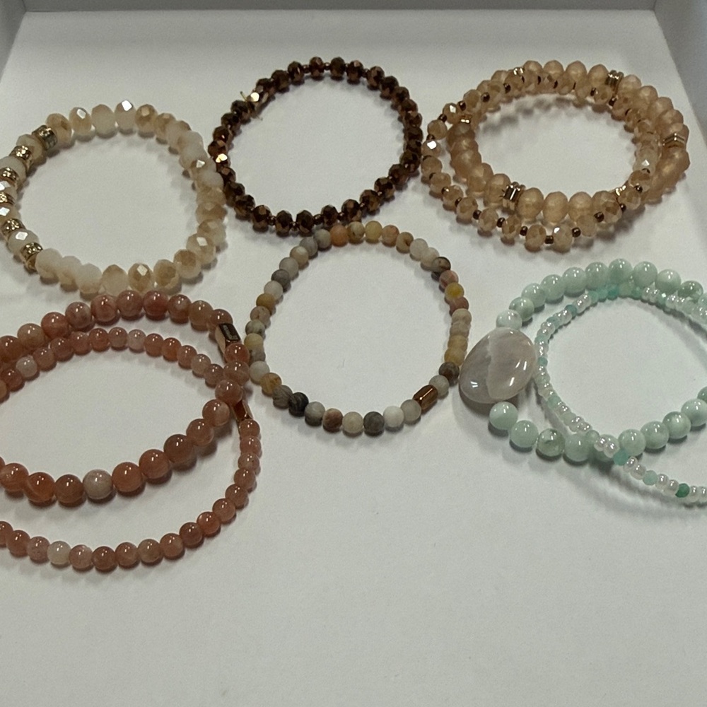 Chic Beaded Bracelet Set - Cream, Brown, and Gold